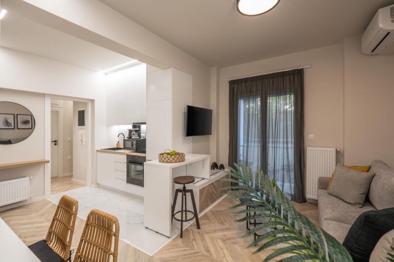 Charming Two Bedrooms Apartment Walk To Acropolis Афины Экстерьер фото